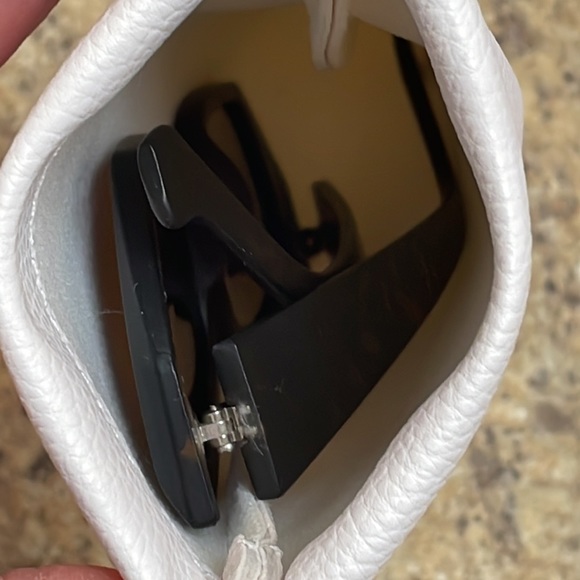 Own The Trend Sunglasses. Brown/Amber Print. NEW IN CASE - Picture 8 of 9